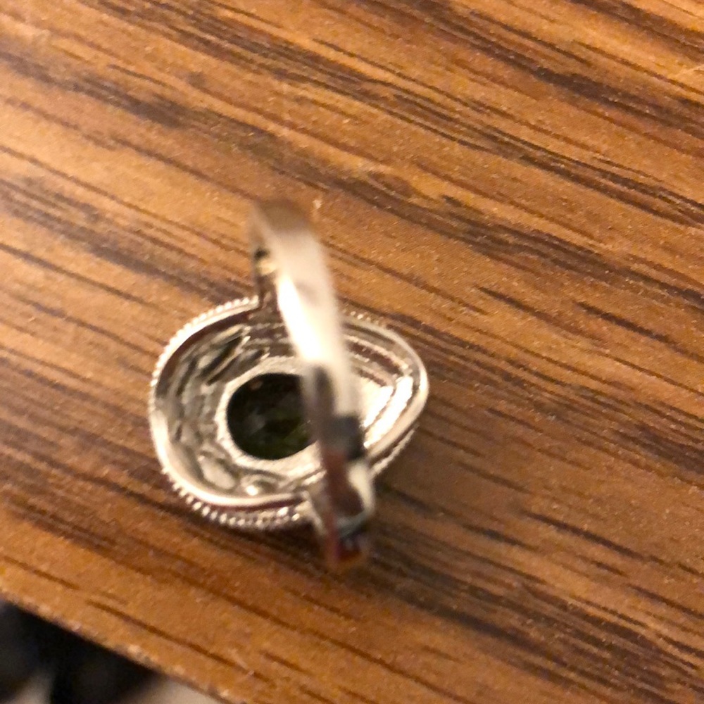 Ring - Picture 3 of 3